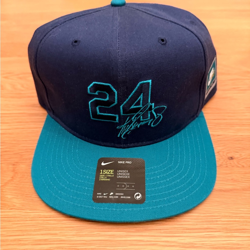 New Nike Ken Griffey Jr Navy and Teal Signature Cap